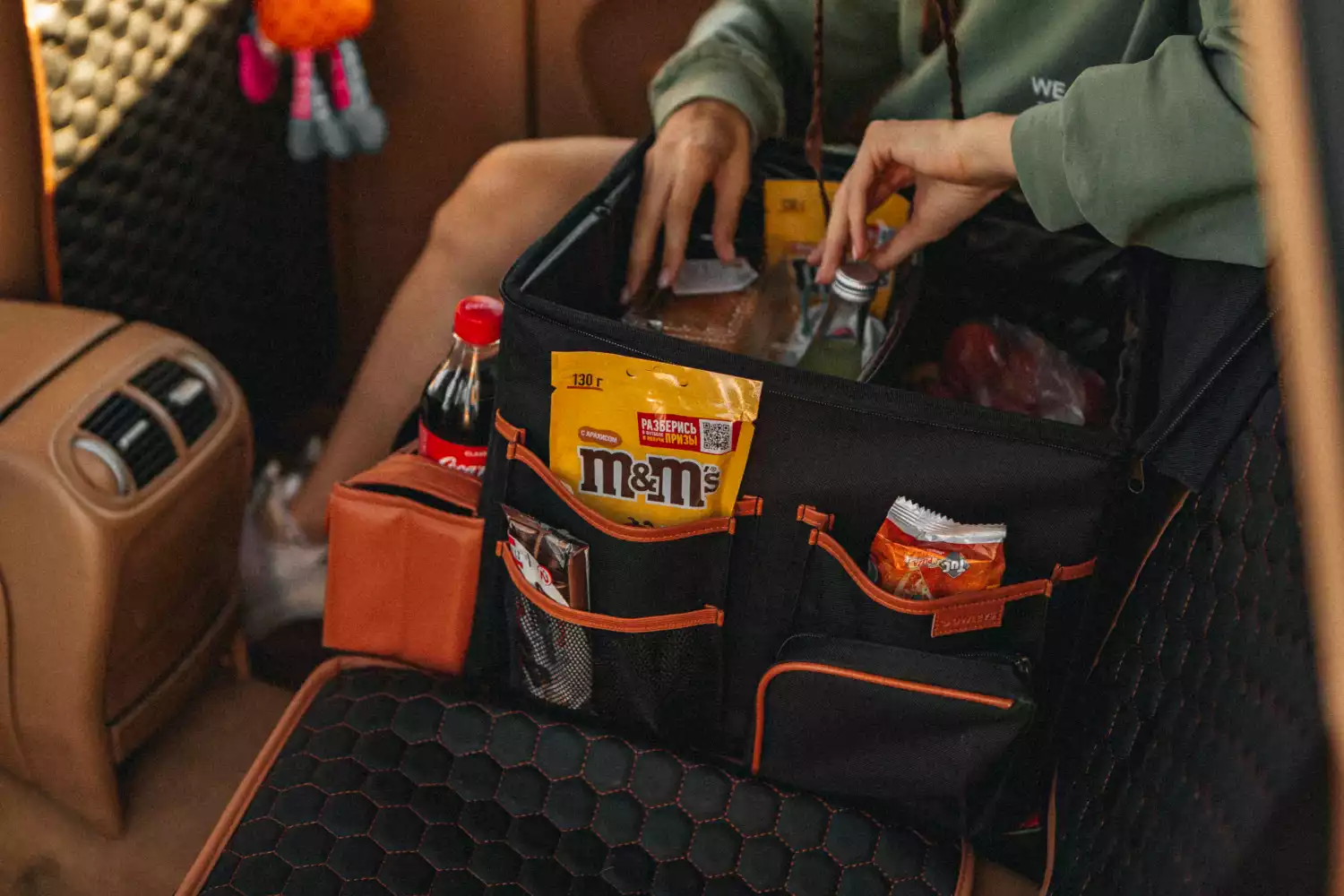 Jeep Renegade trunk organizer